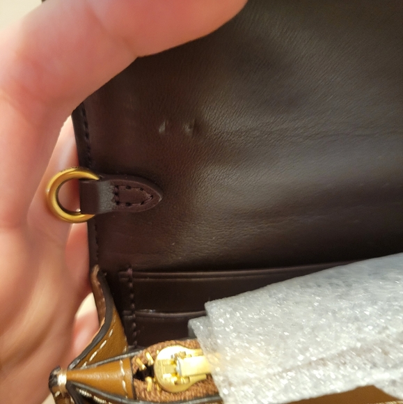 ❌️❌️SOLD❌️❌️ Coach Riley Tea Rose Clutch - Picture 11 of 11